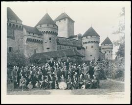 Veytaux: Portrait d'une fanfare devant le Château de Chillon