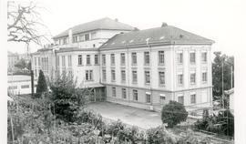 Vue photographique de la façade sud du Collège de Montreux