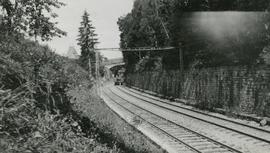 Territet: Voie de chemin de fer du Simplon derrière la Villa Thésy