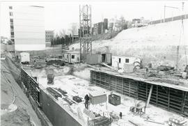 Photographie de la construction d'un bâtiment à l'avenue Mayor-Vautier