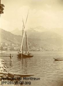 Montreux: Barque sur le Lac Léman au large de Clarens