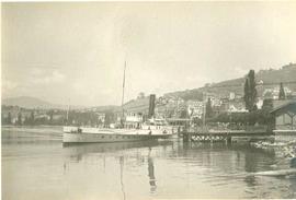 Montreux: Bateau "Bonivard" devant le débarcadère de Montreux